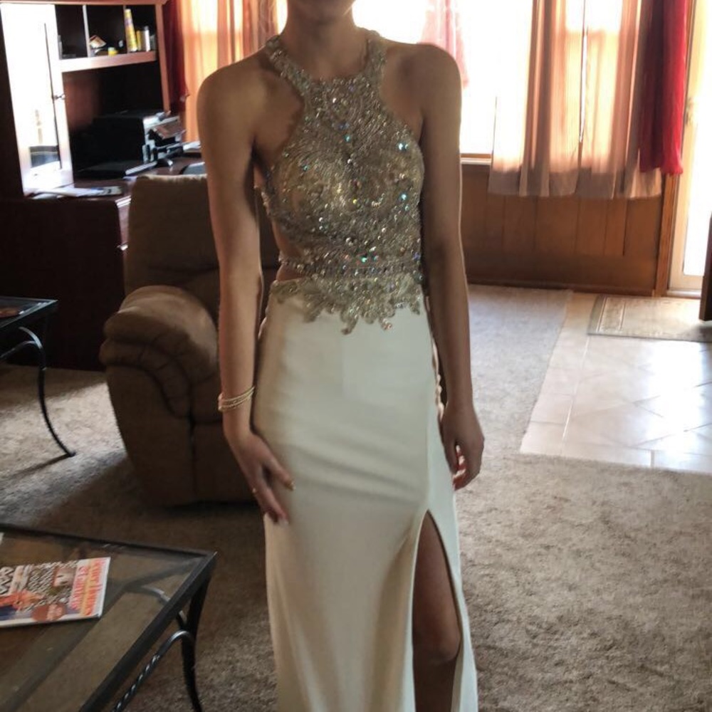 Sherri hill prom dress
